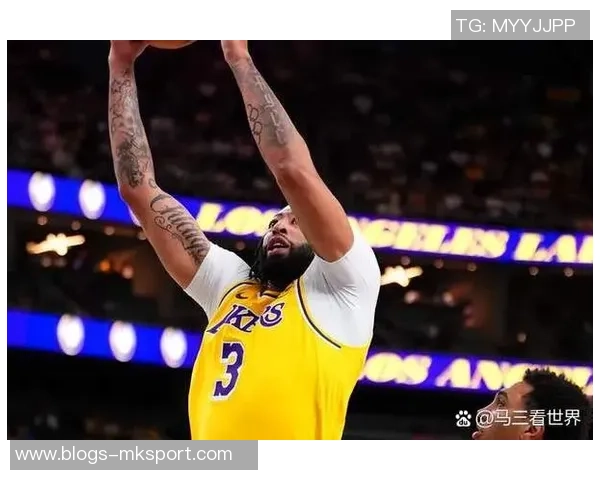 2014年NBA季后赛雷霆与勇士激战回顾精彩瞬间与球员表现分析 2014年NBA季后赛雷霆与勇士激战回顾精彩瞬间与球员表现分析