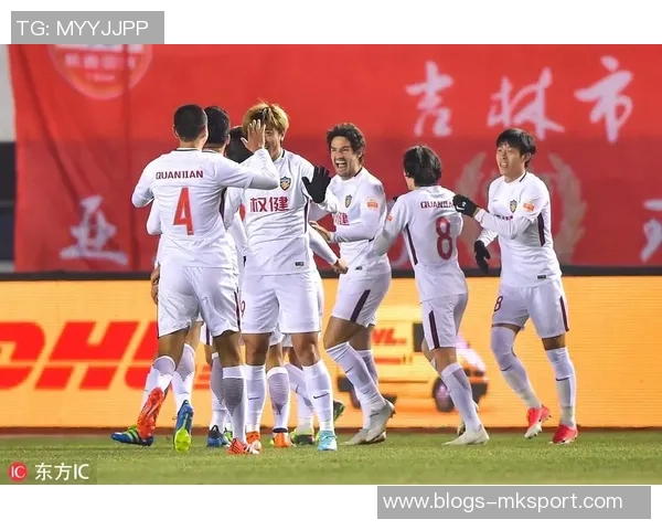 亚泰与权健对决分析:战术布局与球员状态全面解读 亚泰与权健对决分析:战术布局与球员状态全面解读