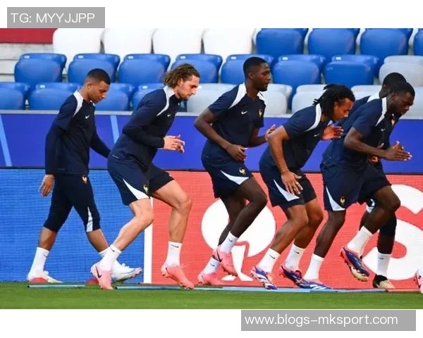 国际赛激情对决法国队与意大利队谁能笑到最后